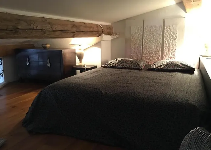 Ravissant Climatise Gambetta Misericorde Au Coeur De Saint-Tropez